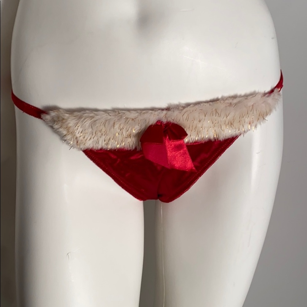 Spencer red stretch satin faux fur trimmed panty L